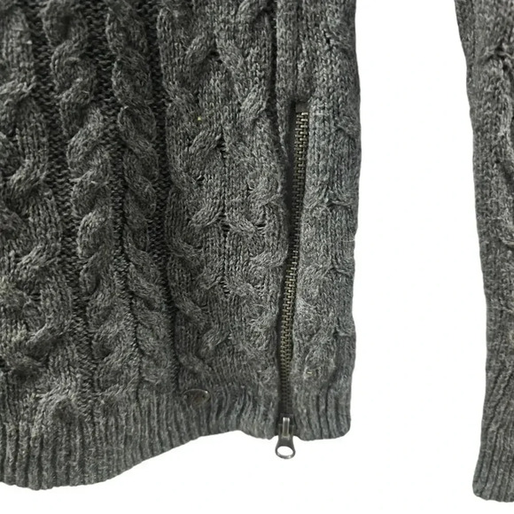 American Eagle Outfitters Gray Wool Blend Cable Knit Sweater Size Medium - Picture 6 of 8